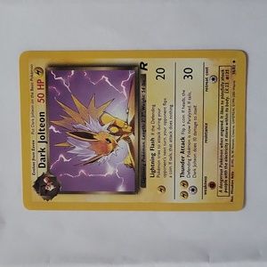 Dark Jolteon 50 HP, 38/82